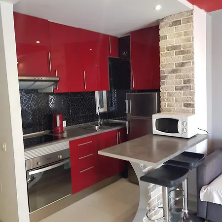 Torres De Yomely Americas * Playa de las Americas (Tenerife)