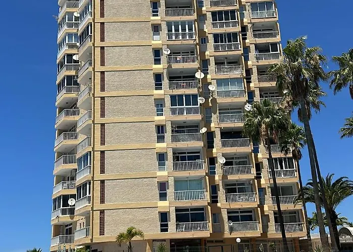 Torres De Yomely Americas * Playa de las Americas (Tenerife)